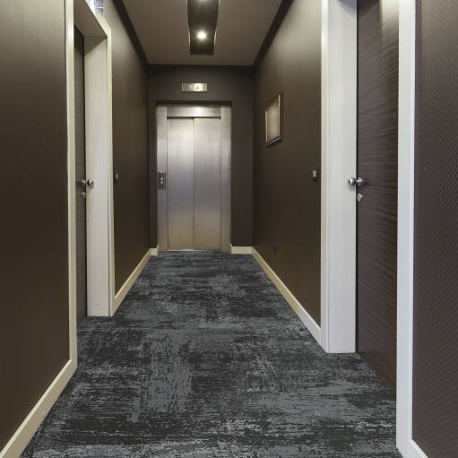 4A3U_RoomSet_carpet_LEON_990_GREY_2.jpeg